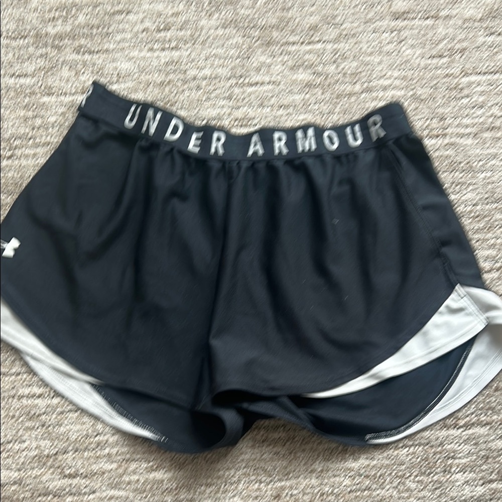 Under Armour Black and White Athletic Shorts Lightweight Performance